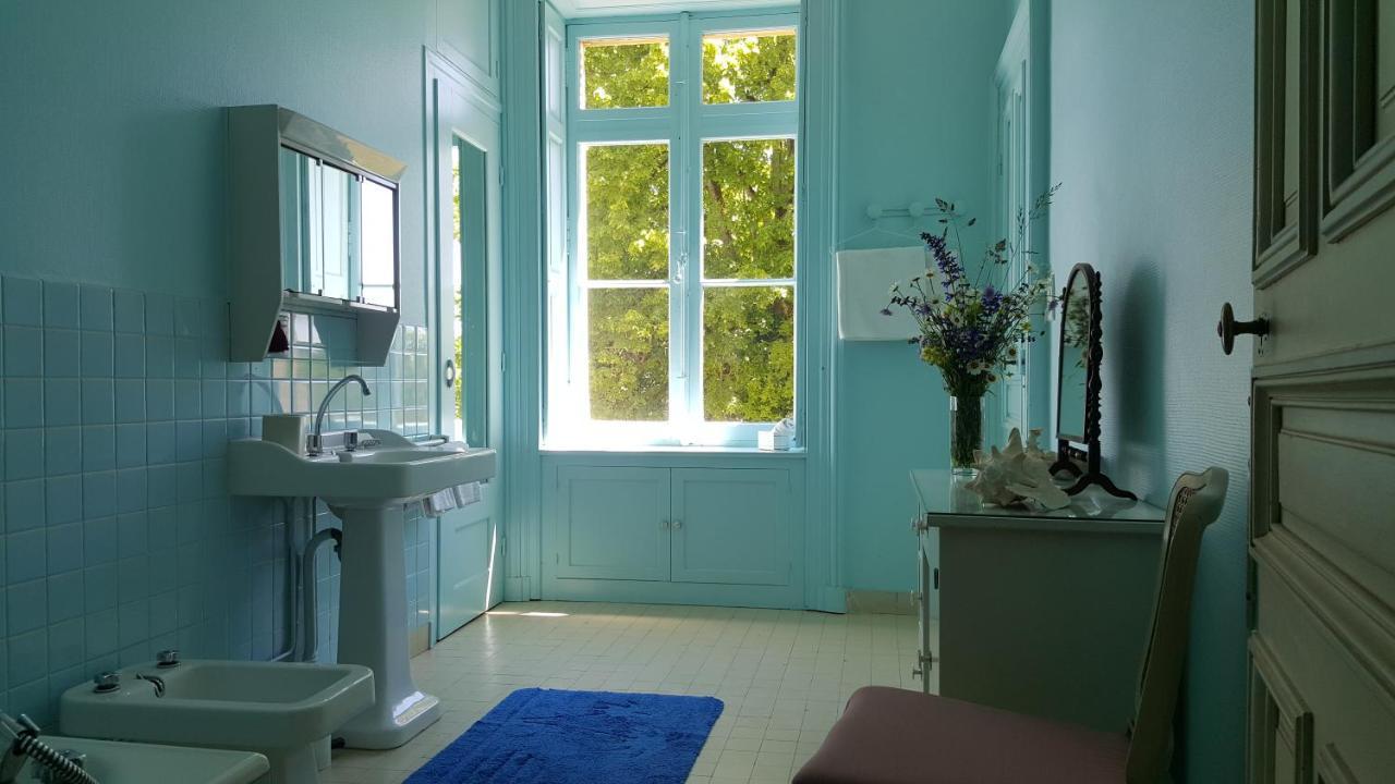 Couches Chateau De Montpatey Bed & Breakfast エクステリア 写真