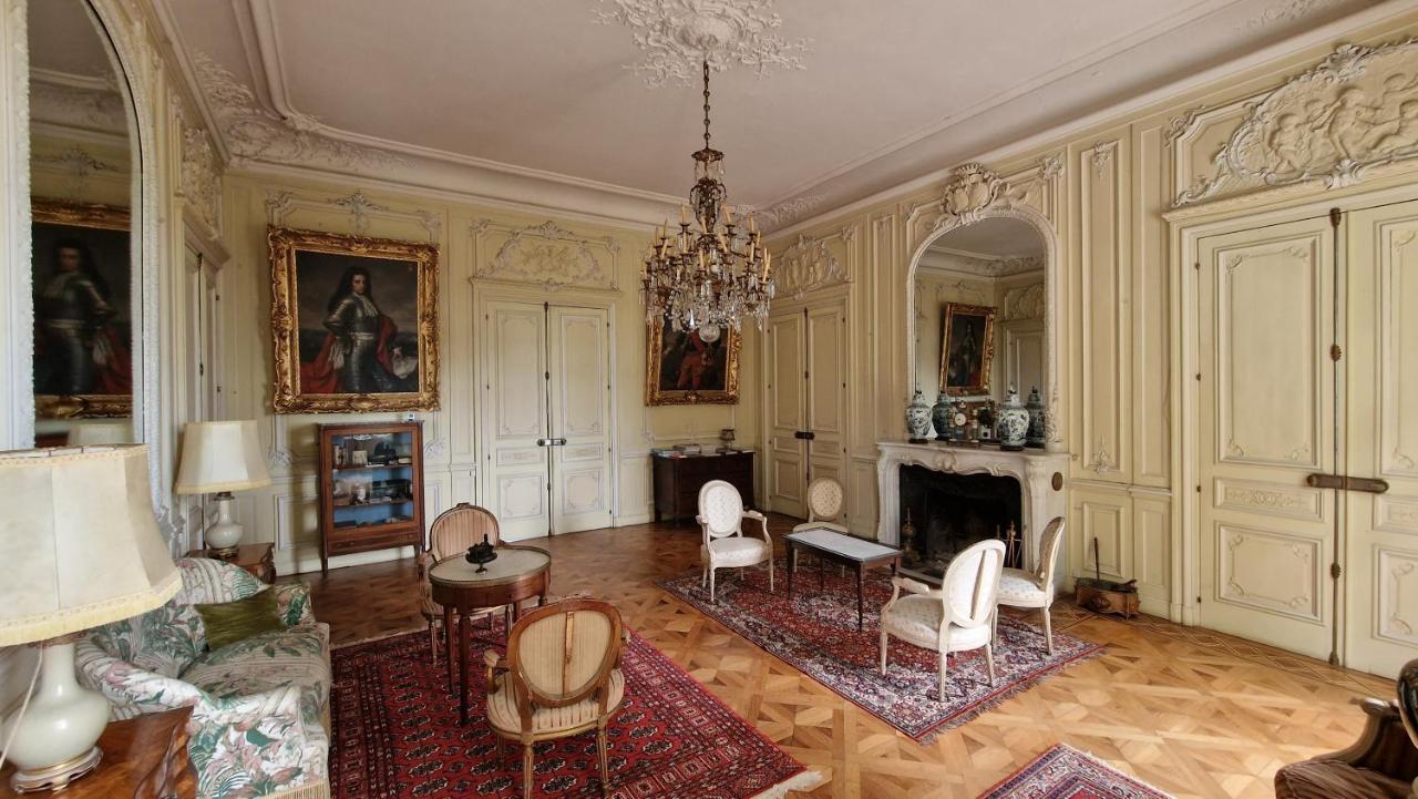 Couches Chateau De Montpatey Bed & Breakfast エクステリア 写真